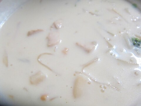 キャンベルクラムチャウダー米麺スープ